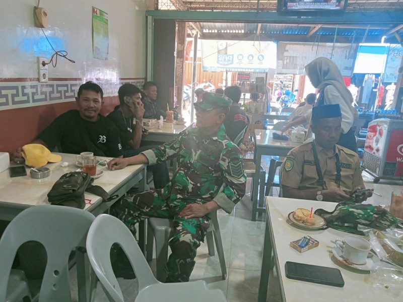 Babinsa Koramil 05/Gas Serma Nawawi Lakukan Musyawarah Mufakat Solusi Terbaik Selesaikan Masalah