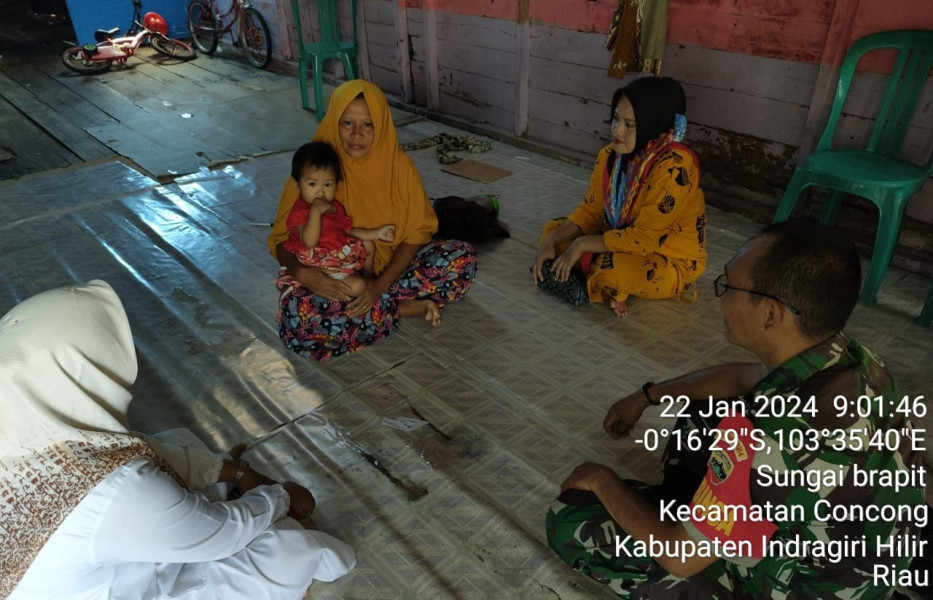 Babinsa Sertu Ichlas Manalu Himbau Agar Menjaga Kesehatan Dengan Kebersihan Lingkungan