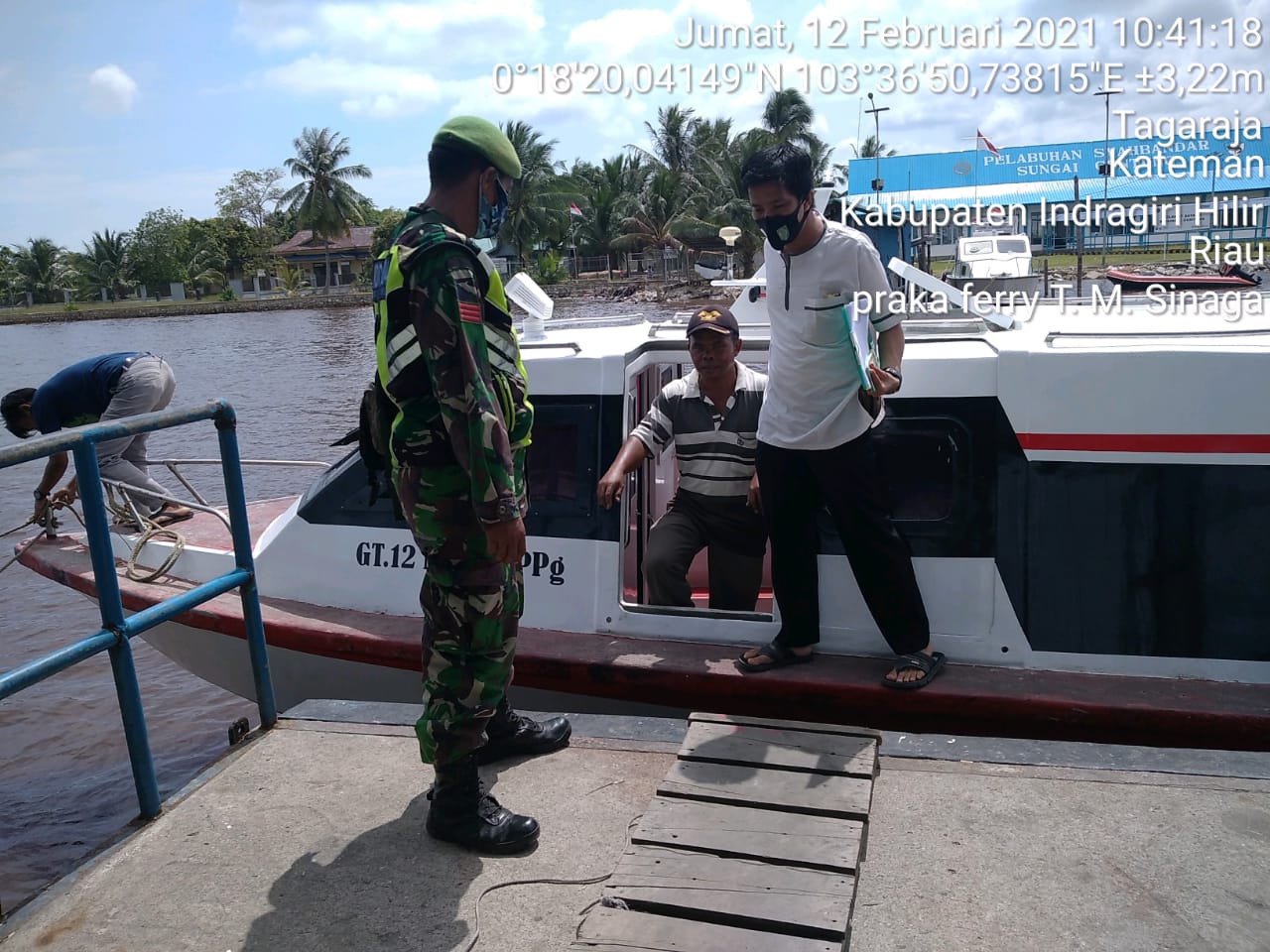 Praka Feri Pantau Aktifitas di Pelabuhan Syahbandar Guntung