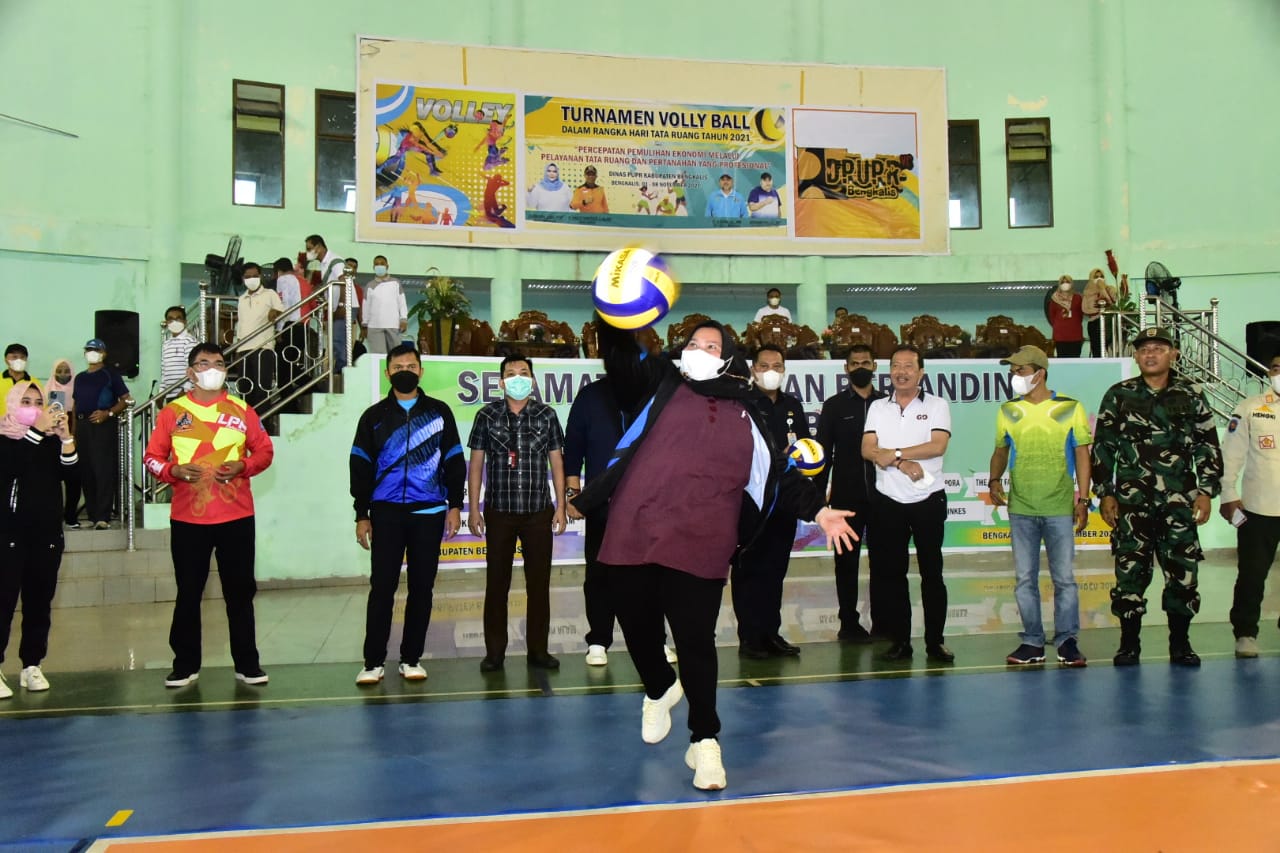 Peringati HTR, Dinas PUPR Gelar Turnamen Bola Volly Ball