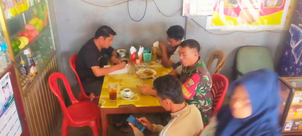 Dengan Komsos, Babinsa Sertu Bendrik Ciptakan Pemilu Damai 2024