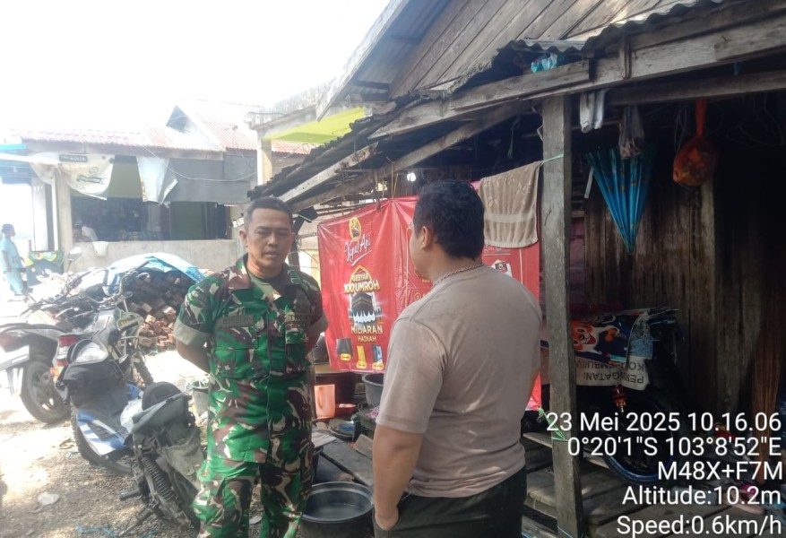 Babinsa Sertu Surachman Laksanakan Komsos di Kampung Pancasila