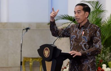 Hasto Kristiyanto Sendirian, Jokowi Ogah Melindungi