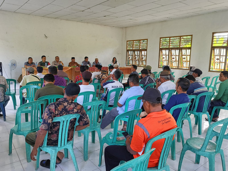 Wujudkan Kekompakan, Babinsa Desa Sekara Ikuti Rapat Musyawarah Program Desa