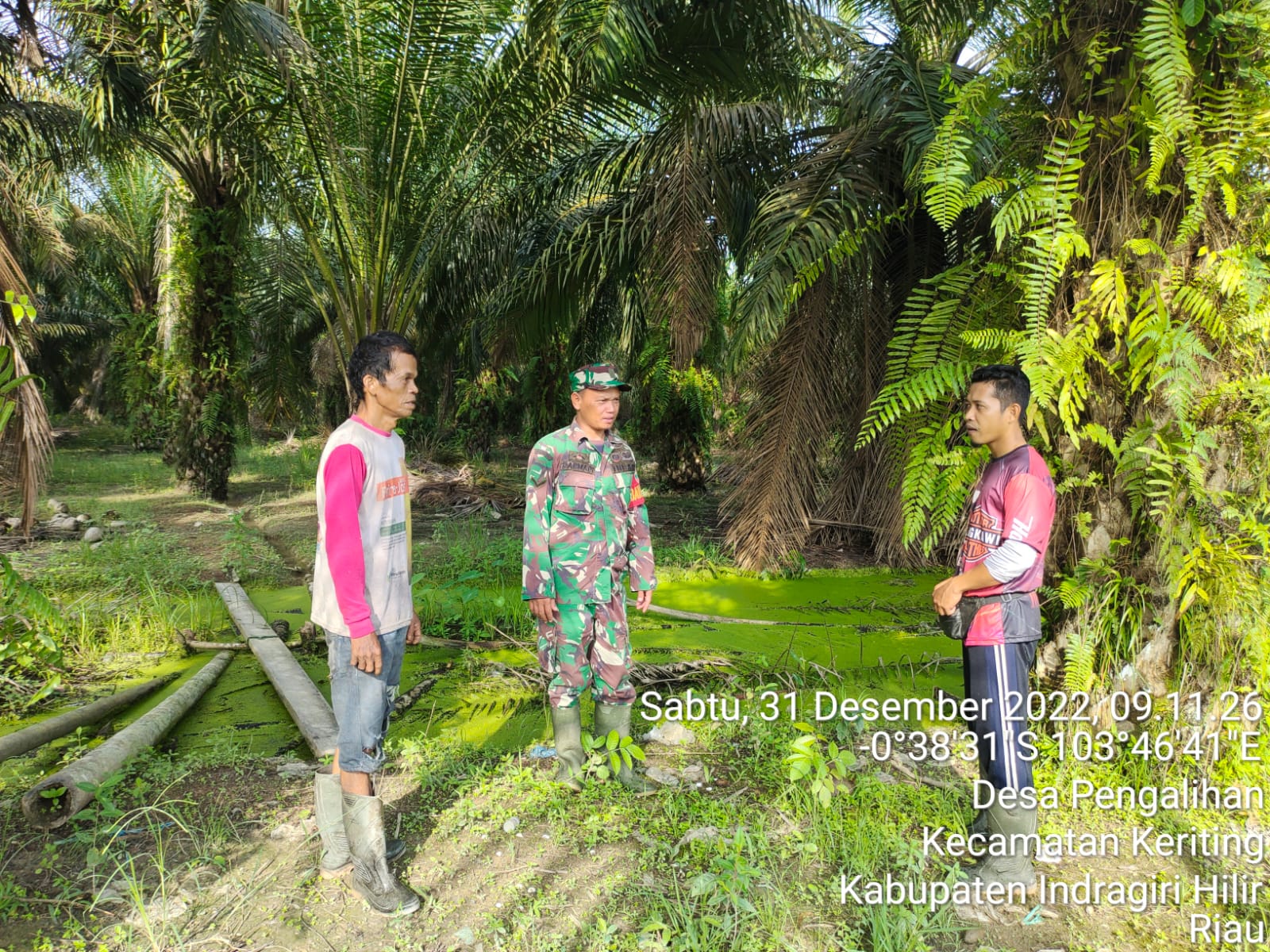 Babinsa Koramil 09/Kemuning Memastikan Lahan Karlahut di WIlayah
