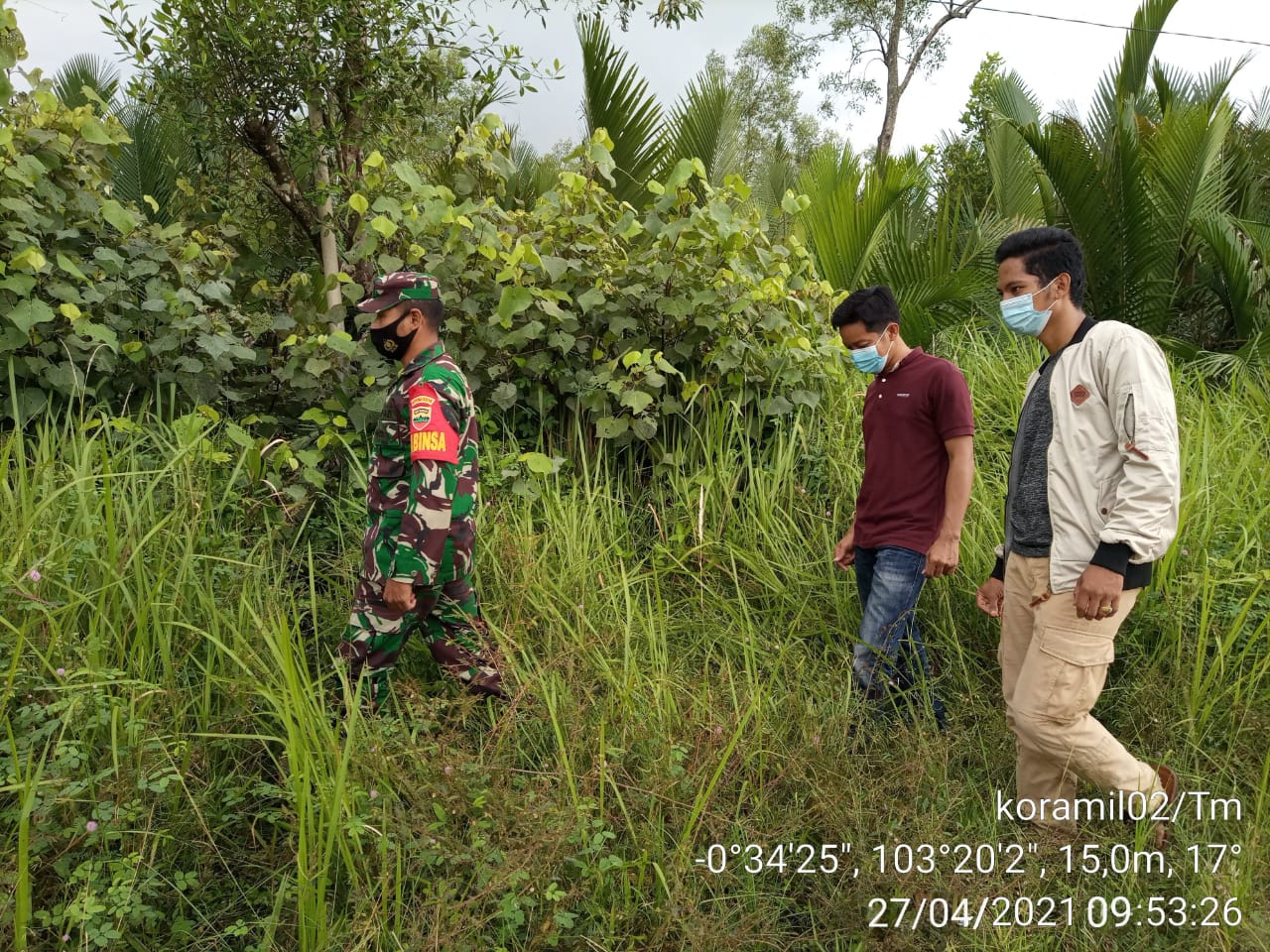 Babinsa Desa Selat Nama Rutin Lakukan Patroli dan Sosialisasi Karhutla