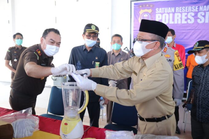 Arfan Usman  Ajak  Masyarakat Kabupaten Siak Untuk Mencegah penyalahgunaan Narkoba Arfan Usman  Ajak  Masyarakat Kabupaten Siak Untuk Mencegah penyalahgunaan Narkoba
