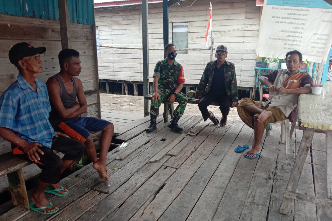 Kegiatan Komsos Bersama Warga Binaan Oleh Babinsa Koramil 04/Kuindra