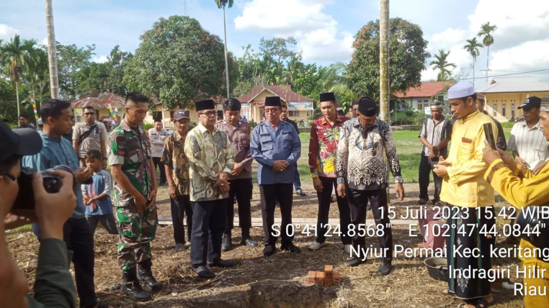 Danramil 09/Kemuning Dampingi Bupati Inhil Dalam Peletakan Batu Pertama Pembangunan RKB Pondok Pesantren Babussalam