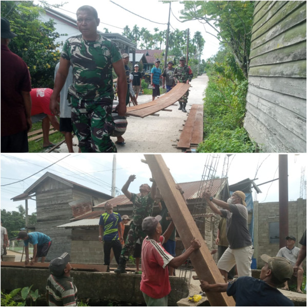 Babinsa 03/Tpl Bersama Warga Gotong Royong Bangun Gapura