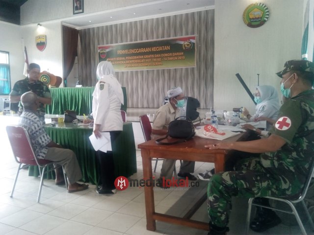 Sambut HUT TNI ke-74, Kodim 0314/Inhil Gelar Pengobatan Geratis Untuk Masyarakat