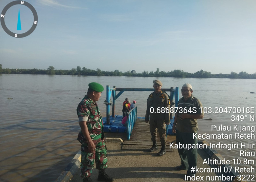 Pelaksanaan Patroli Di Sekitar Pelabuhan Oleh Babinsa Koramil 07/Reteh