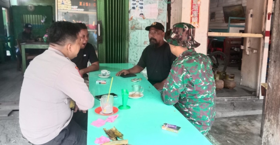 Bhabinsa Koramil 05/Gas Koptu Umar Nasution Bersama Bhabinkamtibmas Komsos dengan Warga Binaan Jalin Silaturahmi