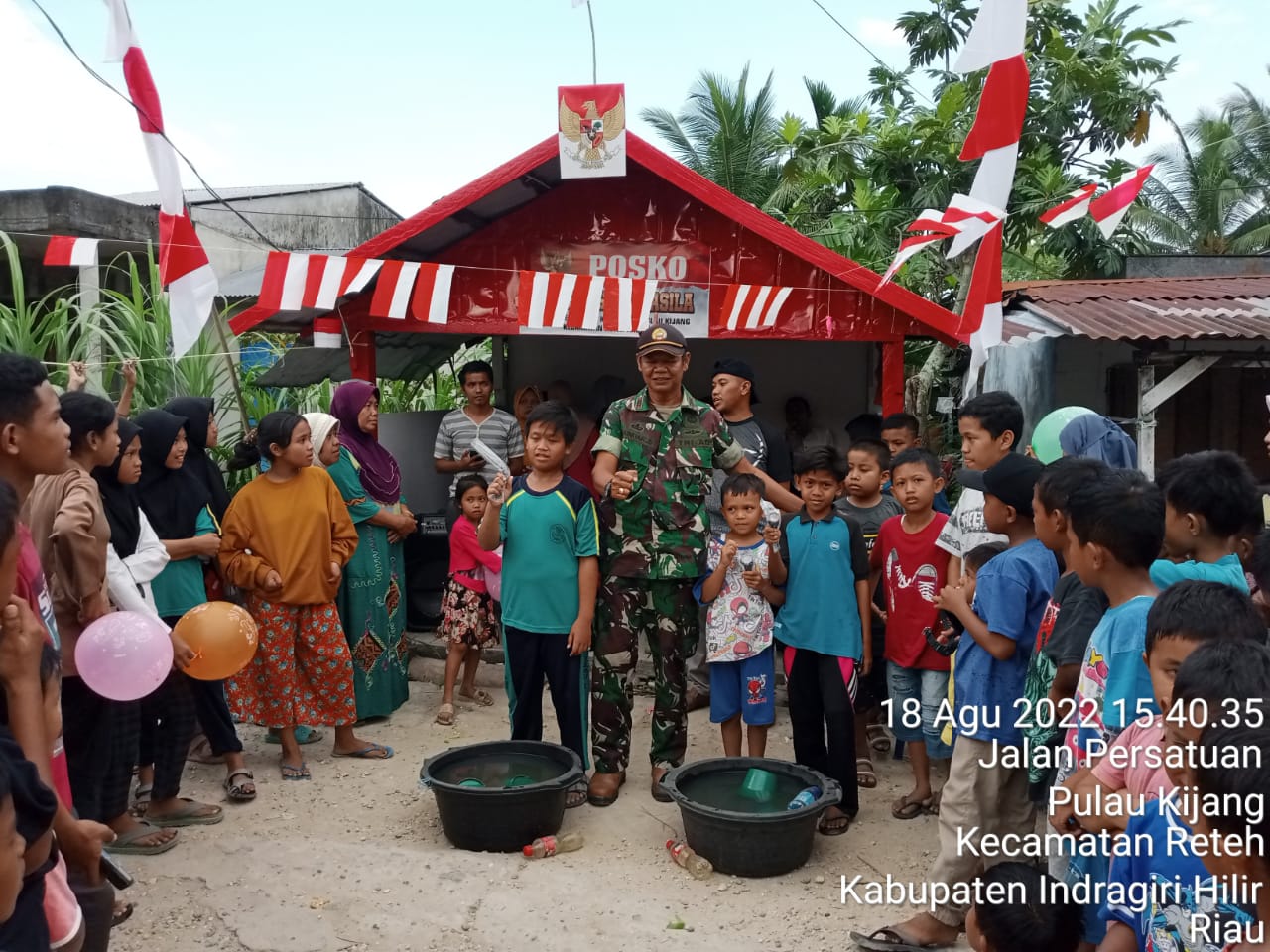 Dalam Rangka HUT RI Ke 77, Danramil 07/Reteh Lakukan Berbagai Perlombaan