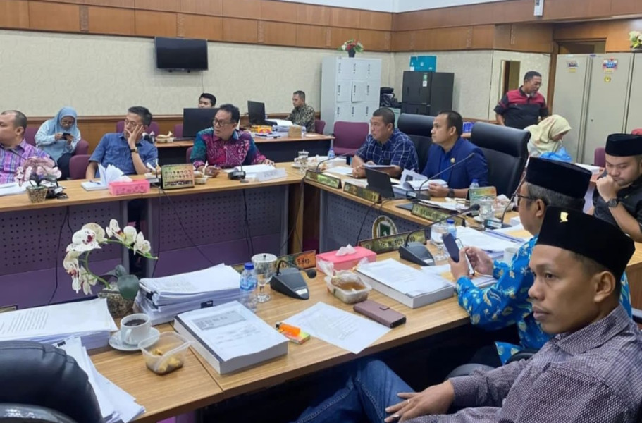 Komisi I DPRD Riau RDP dengan Diskominfotik Komisi I DPRD Riau RDP dengan Diskominfotik