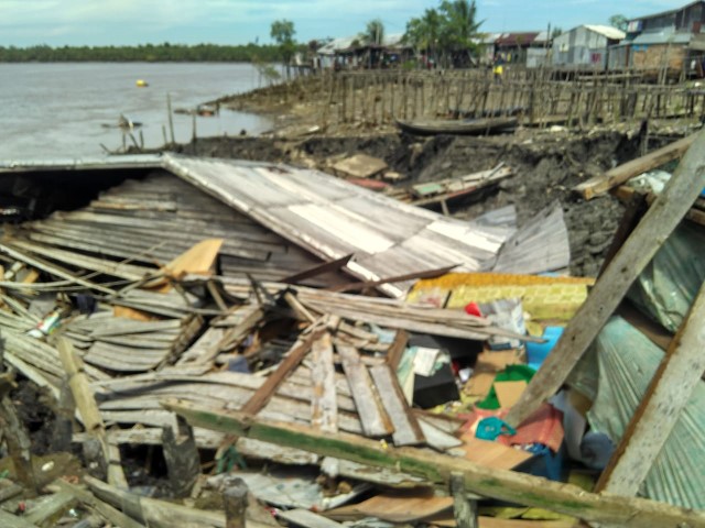 Longsor di Desa Tanjung Baru Tanah Merah, 3 Rumah Rusak Berat, Berikut Data Korban