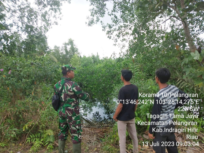 Babinsa Koramil 10/Pelangiran Saling Menjaga Lingkungan Terhadap Karhutla