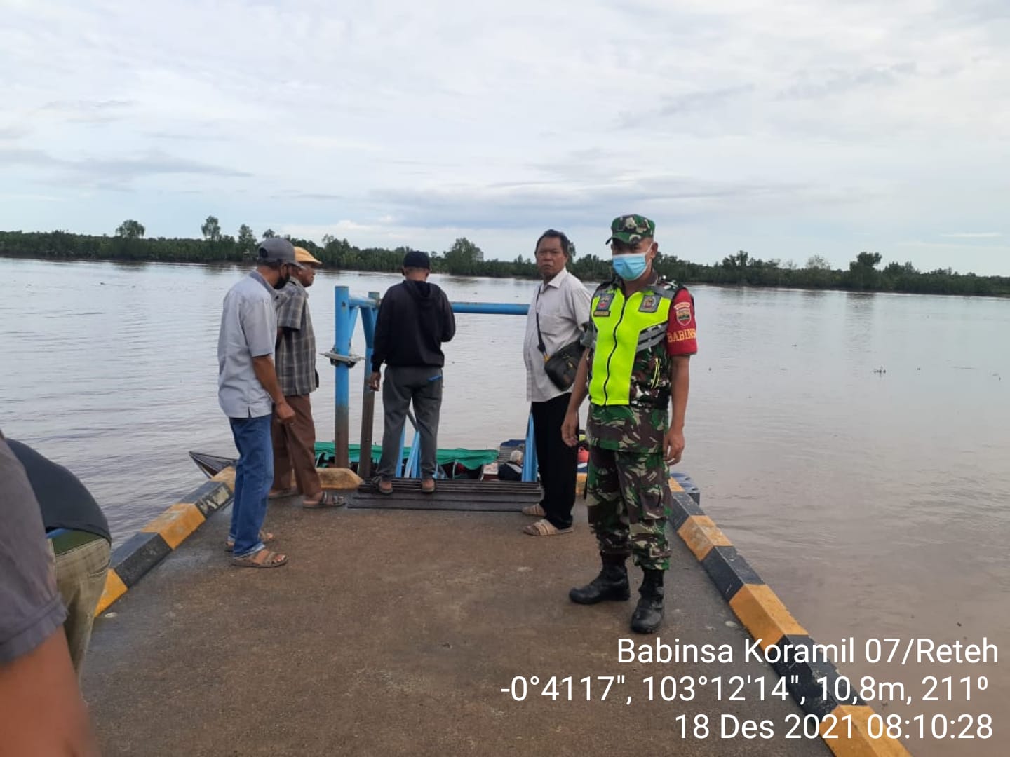 Pencegahan Covid-19 Terus Dilakukan Babinsa 07/Reteh