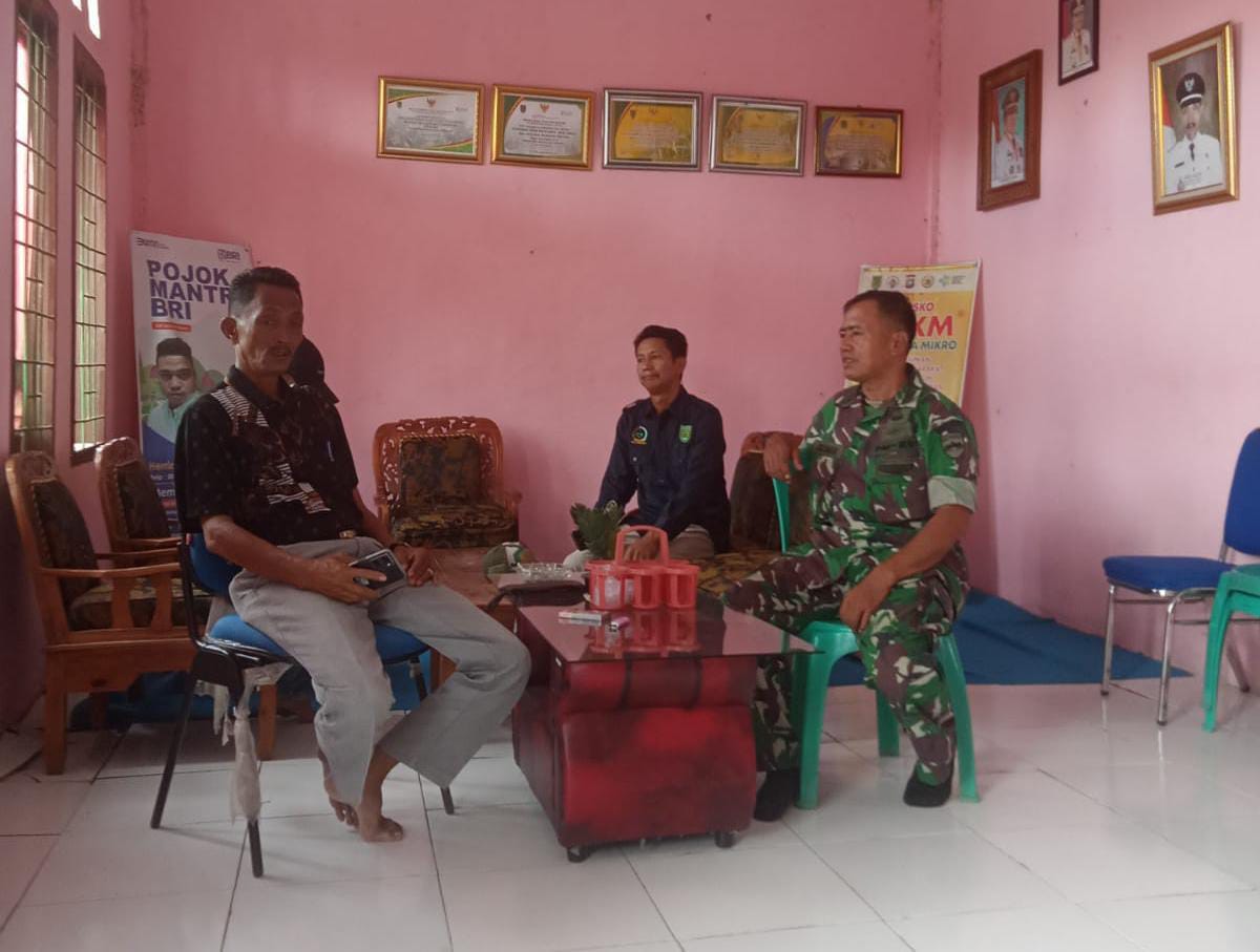 Peltu Gusmar Lakukan Komsos Bersama Warga dan Pemdes