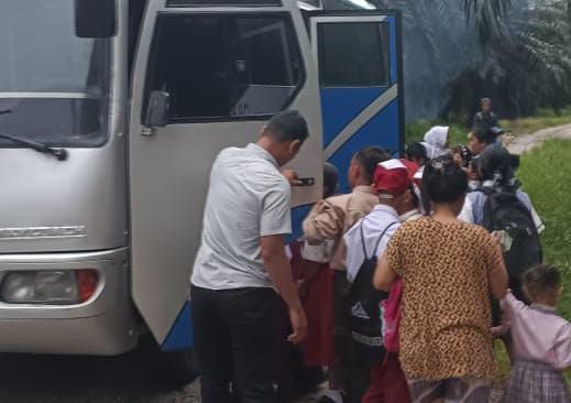 Fasilitas Antar-Jemput Sekolah Bantu Anak Karyawan dan Warga