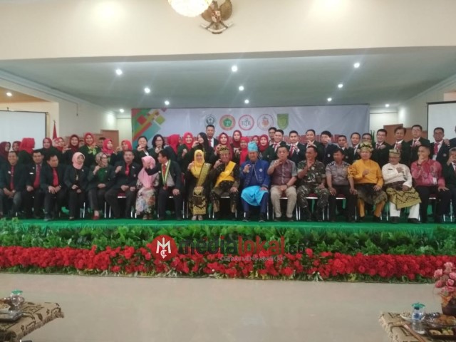 Bupati Inhil HM Wardan Resmi Lantik Ikatan Dokter Indonesia Cabang Tembilahan Periode 2019-2020.