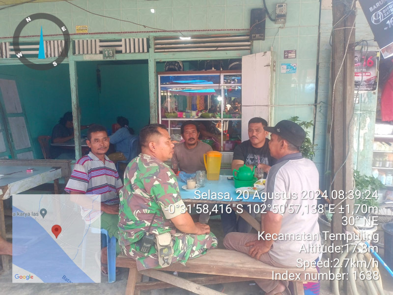 Sambang Desa Binaan, Babinsa Koramil 03/Tpl Komsos Dengan Warga Binaan