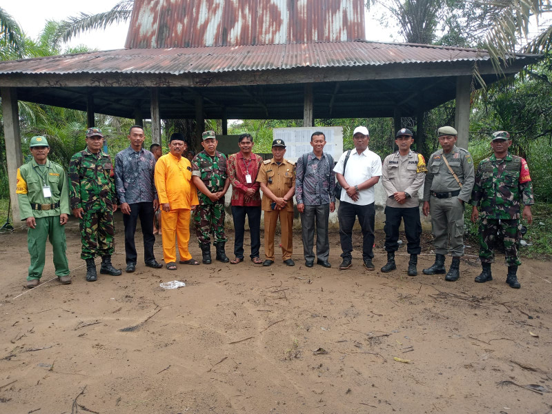 Babinsa Koramil 03/Tpl Amankan Pilkades Kecamatan Kempas