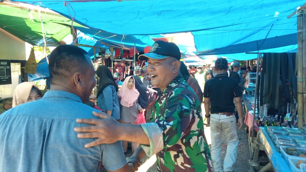 Babinsa Koramil 05/Gas Serma Tota Sambang dan Patroli Dengan Masyarakat