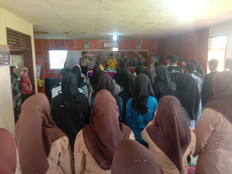 Menjelang Pemilu, Danramil 09/Kemuning Dampingi Pembukaan Sosialisasi Pendidikan Politik Bagi Pemula