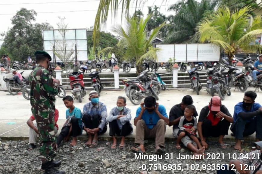 Babinsa Kotabaru Sosialisasikan Terkait Penerimaan Prajurit TNI-AD 2021