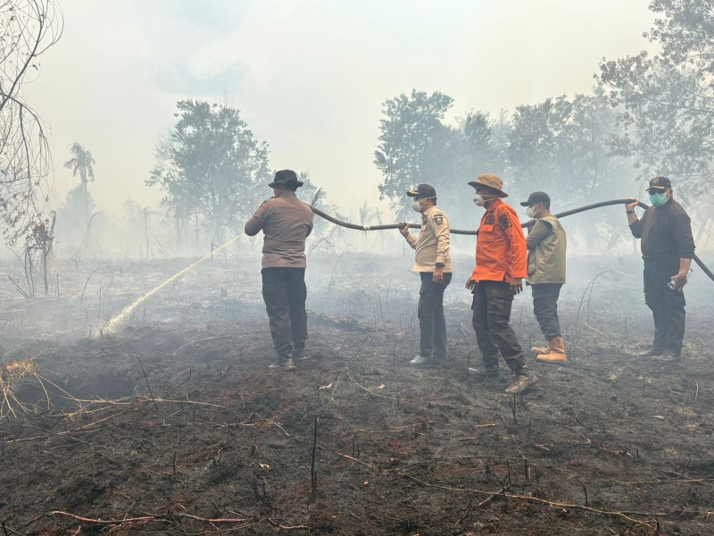 Karhutlah Bengkalis,  Karoops Polda Riau dan TNI Tegaskan Akan Tindak Pelaku
