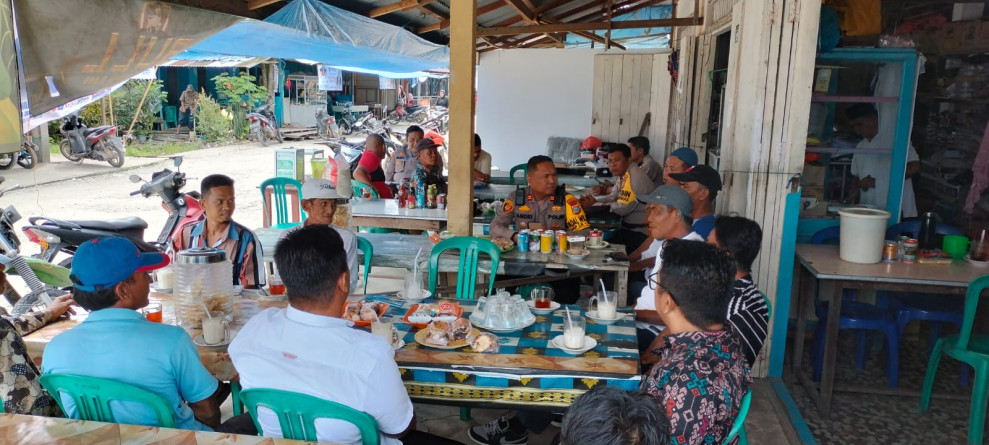 Dalam rangka Ops Mantap Praja Tahun 2024, Polsek Gaung Giat Sosialisasi Dan Himbauan Pilkada Damai 2024 di Wilkum