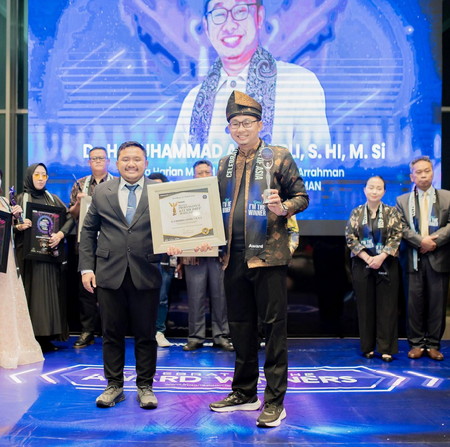 Masjid Paripurna Agung Arrahman Raih Penghargaan 'Masjid Bersejarah Inovatif' di Jakarta