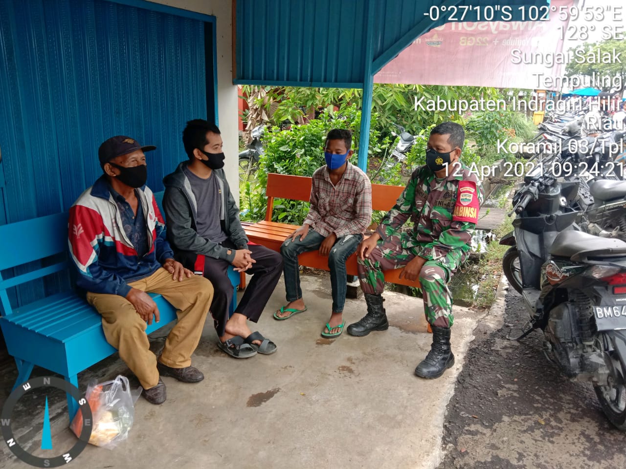 Bentuk Kedekatan Babinsa 03/Tempuling Dengan Warga di Desa Binaan