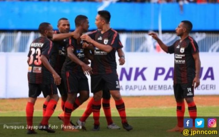Arema FC vs Persipura: Ujian Berat Tim Mutiara Hitam