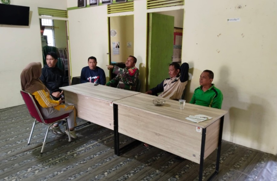 Babinsa Koramil 05/Gas Laksanakan Pengawasan SDM di Bidang Komduk Babinsa Koramil 05/Gas Laksanakan Pengawasan SDM di Bidang Komduk