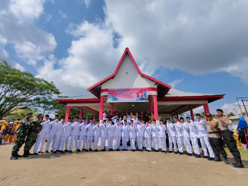 Upacara Pengibaran Bendera Merah Putih Peringatan HUT ke-80 Kemerdekaan RI di Kecamatan Gaung Anak Serka