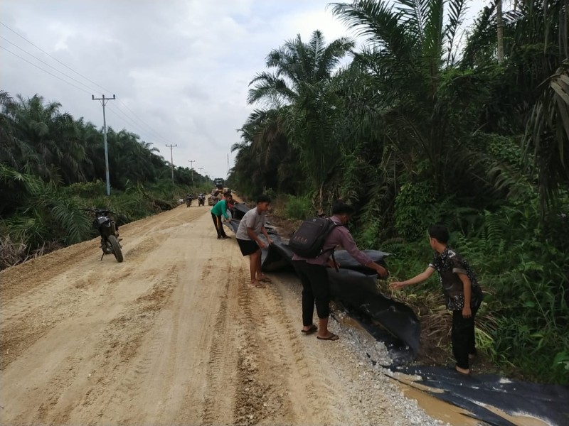 TMMD ke-123 Kodim 0314/Inhil, Kapten Czi John Kenedi Menggerakkan Masyarakat untuk Membangun Negeri