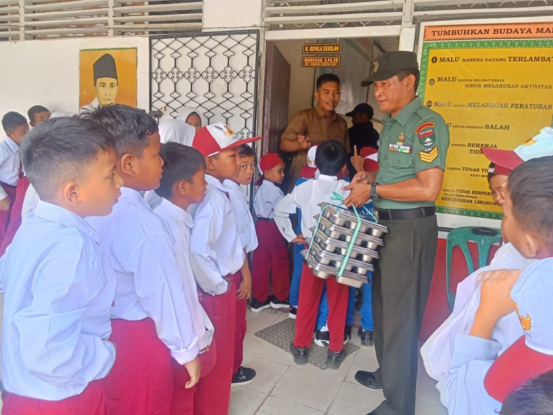 Koramil 09/Kemuning Selalu Dukung Program Makan Bergizi Gratis