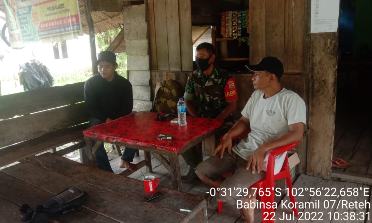 Bangun Kemitraan Bersama Warga Melalui Komsos Oleh Sertu Yadi Yanto