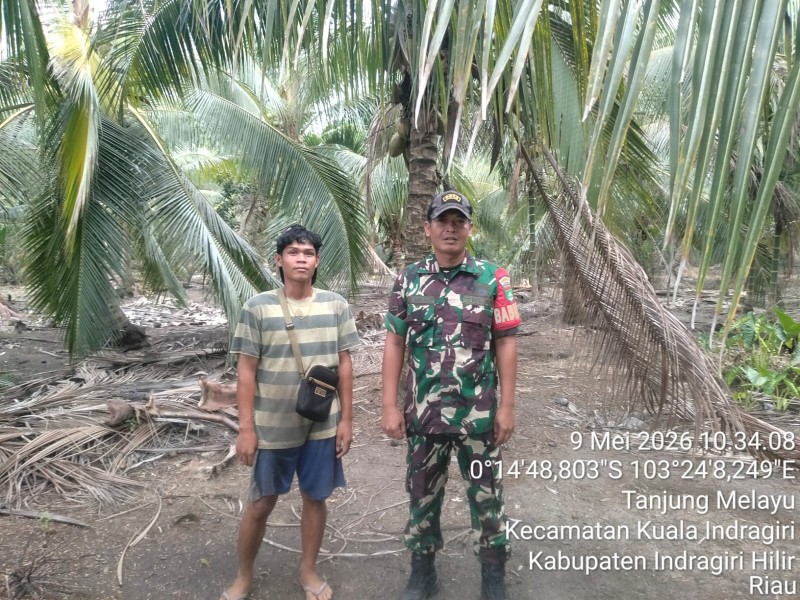 Babinsa Kuindra Ajak Warga Waspada Karhutla, Sosialisasi Langsung di Lapangan