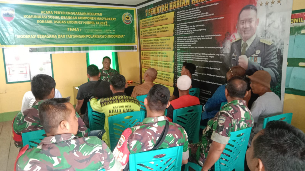 Ciptakan Kedekatan Warga Binaan Koramil 05/Gas Lettu Czi Slamet H.Komsos Bersama Warga