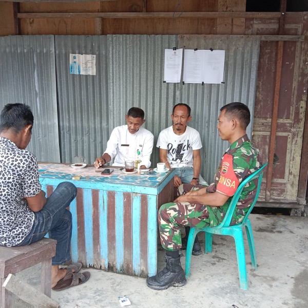 Selalu Ada Dalam Semua Suasana, Kedekatan Babinsa Koramil 07/Reteh dengan Warga Binaan Tidak Perlu Diragukan