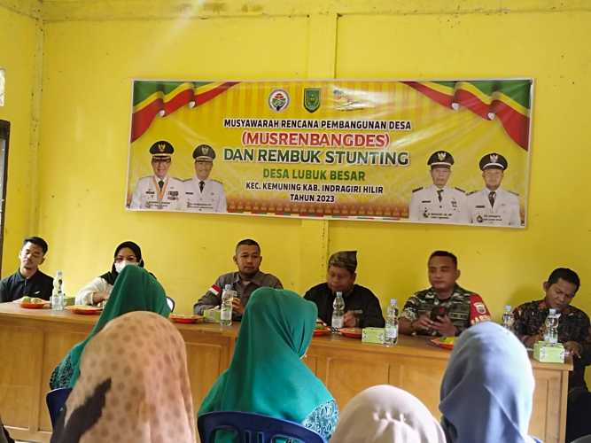 Untuk Kecamatan Kemuning, Babinsa Lubuk Besar Lakukan Musrembangdes