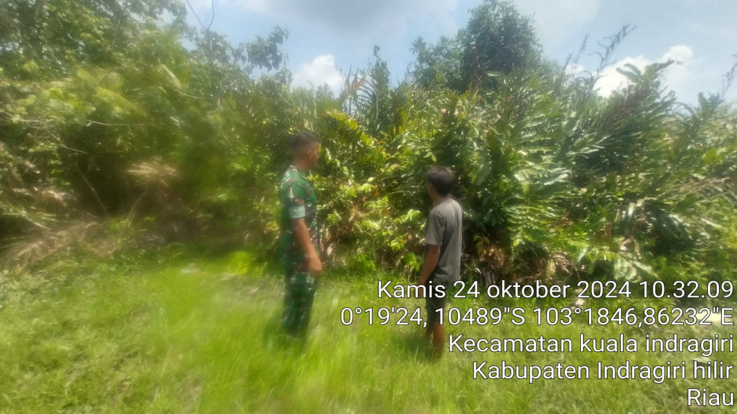 Terkait Karhutla, Babinsa Koramil 04/Kuindra Rutin Laksanakan Patroli Dengan Warga