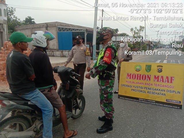 Penegakan Protkes Covid-19 5M Tetap Dilaksanakan Babinsa Koramil 03/Tempuling 
