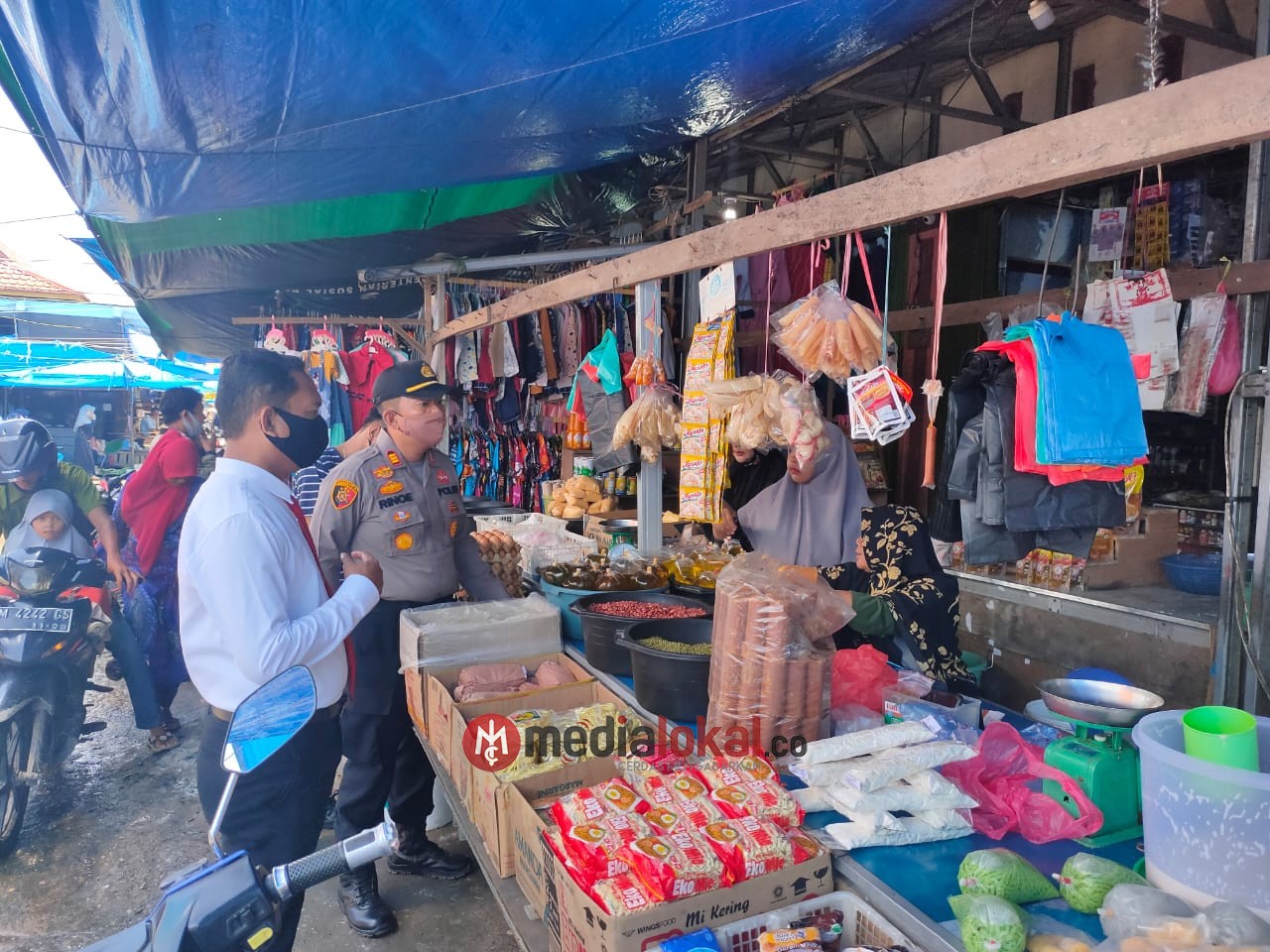 Polsek Tembilahan Hulu Pantau dan Awasi Penimbunan Kebutuhan Pokok Ditengah Pandemi Covid-19 