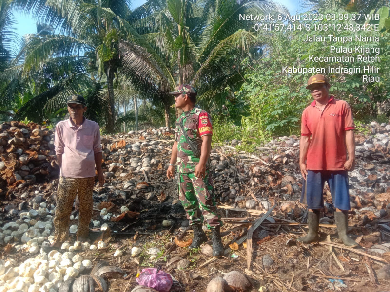Babinsa Koramil 07/Reteh Terus Jaga Hutan dan Lahan Demi Mencegah Kebakaran