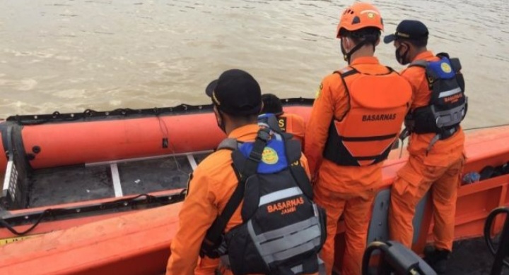 Pemancing Hilang di Sungai di Riau, Jacky Chan Pimpin Pencarian