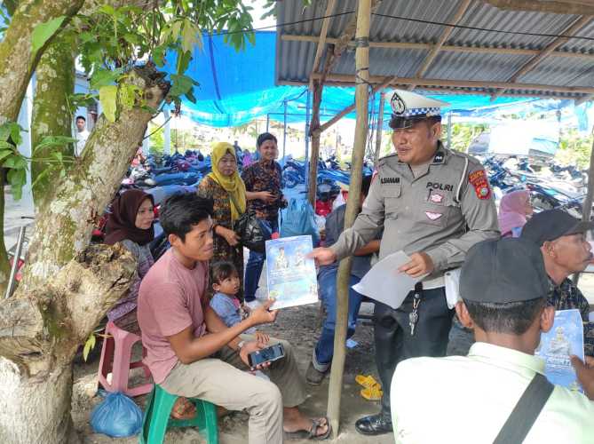 Jelang Ops LK 2023, Satlantas Polres Rohil Sosialisasi Tertib Berlalu Lintas